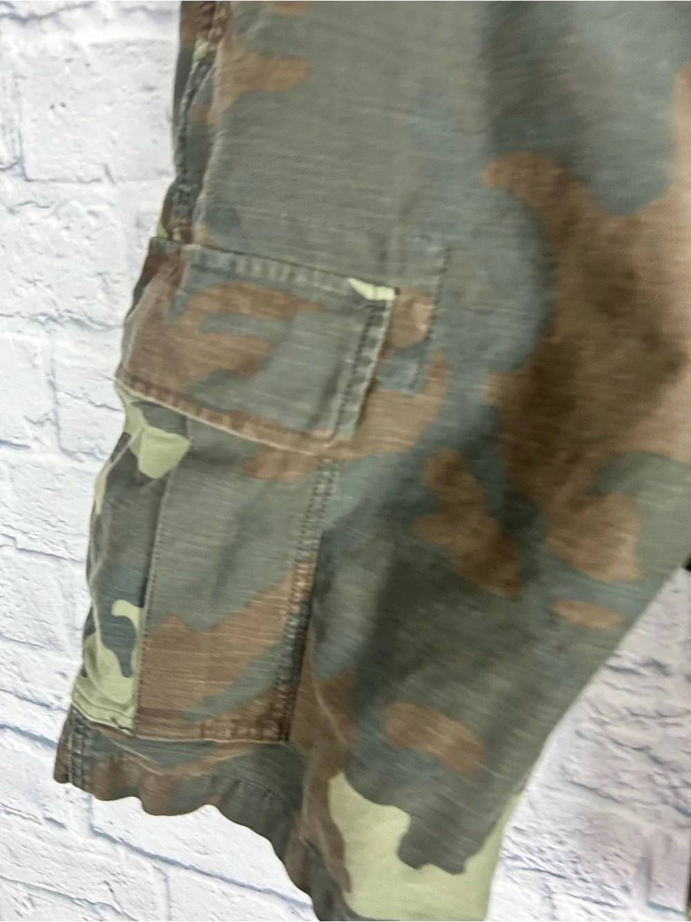 Levi’s Camo Cargo Shorts Men’s 33 Green Woodland Military Ripstop Cotton